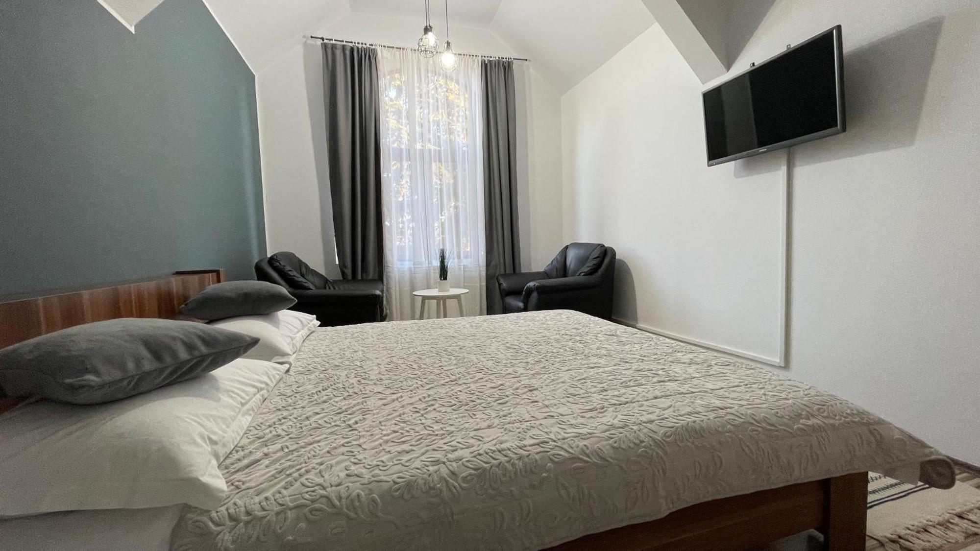 Villa La Poarta Cetatii Alba Iulia Exterior foto
