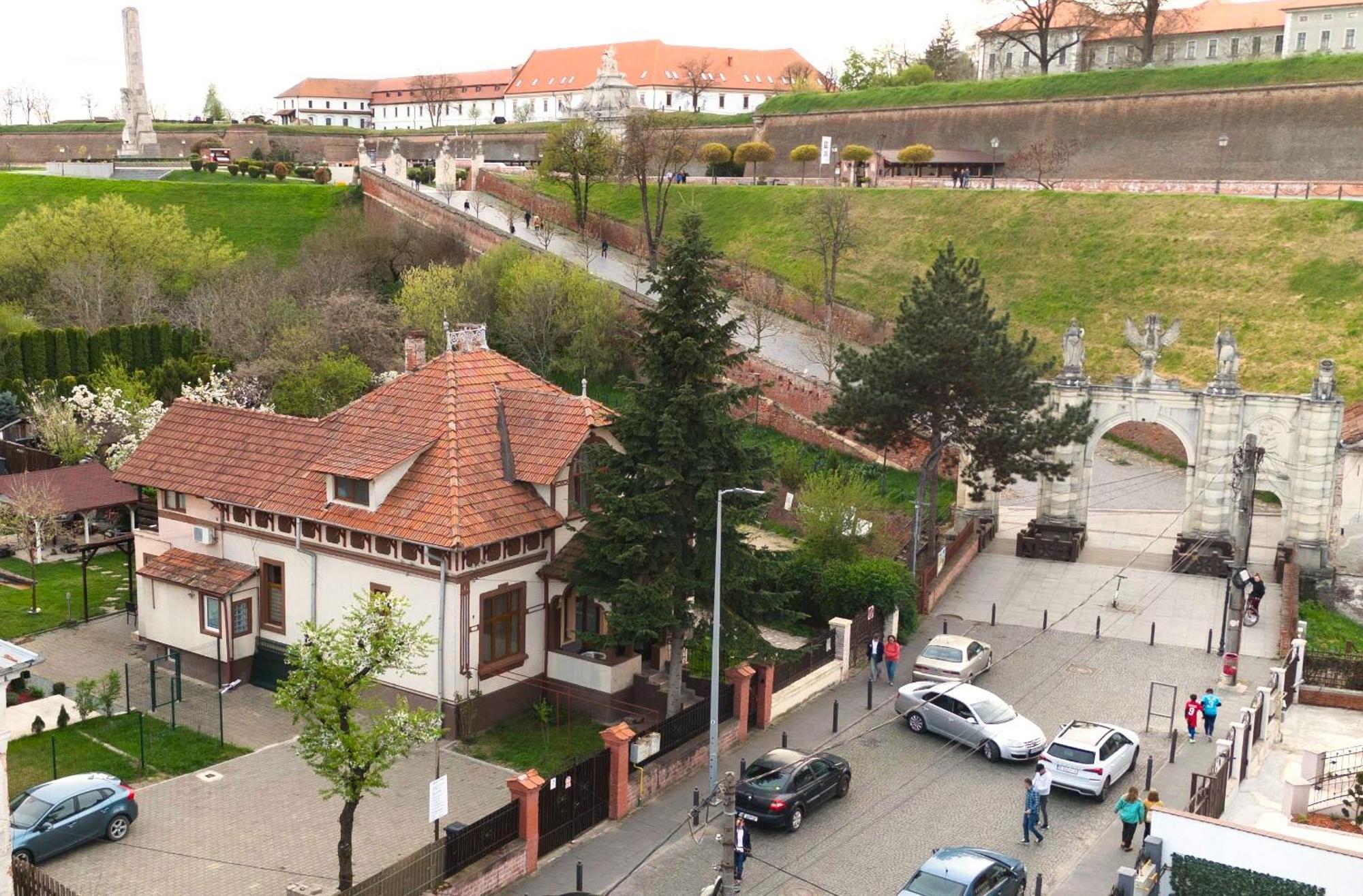 Villa La Poarta Cetatii Alba Iulia Exterior foto